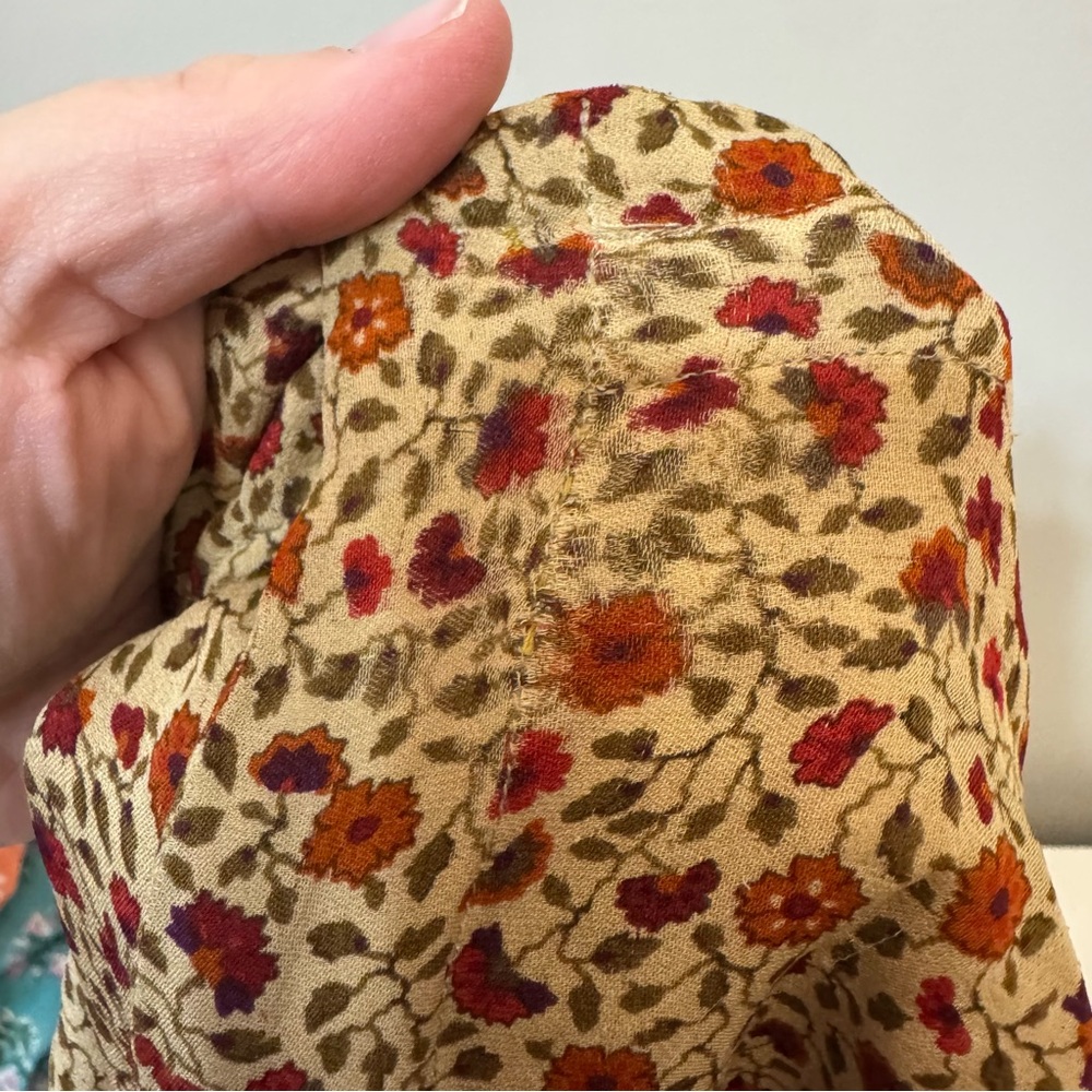 Vintage 100% Silk Shorts High Rise Small Ditzy Floral 5” Inseam Double Layer - Picture 12 of 12